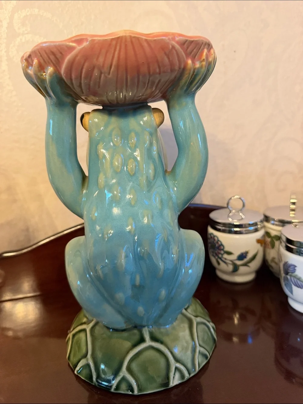 Vintage ceramic frog dish